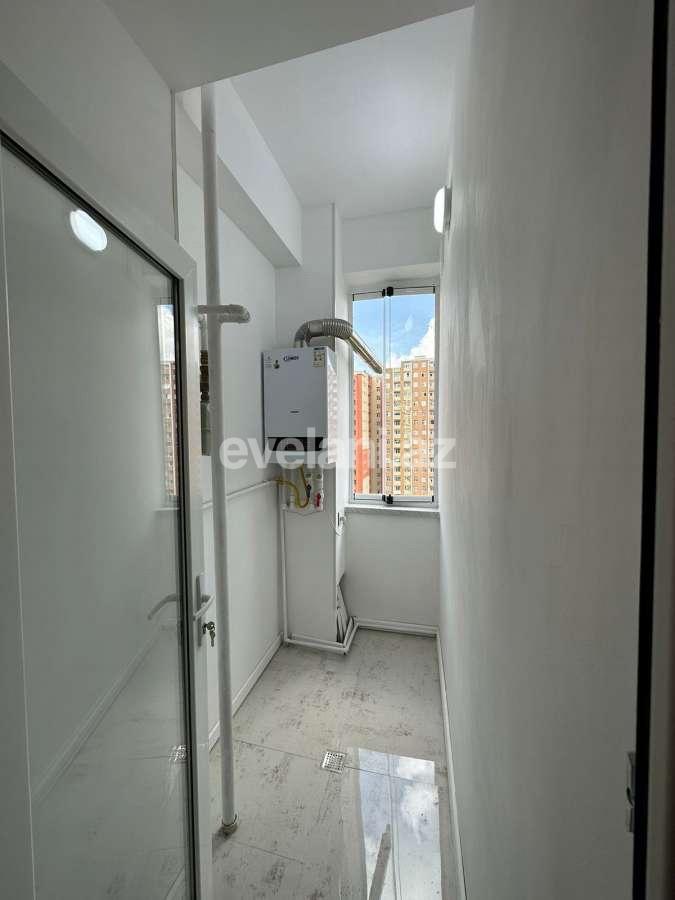 Satılır, yeni tikili, 3 otaqlı, 70 m², Bakı, Nizami r.