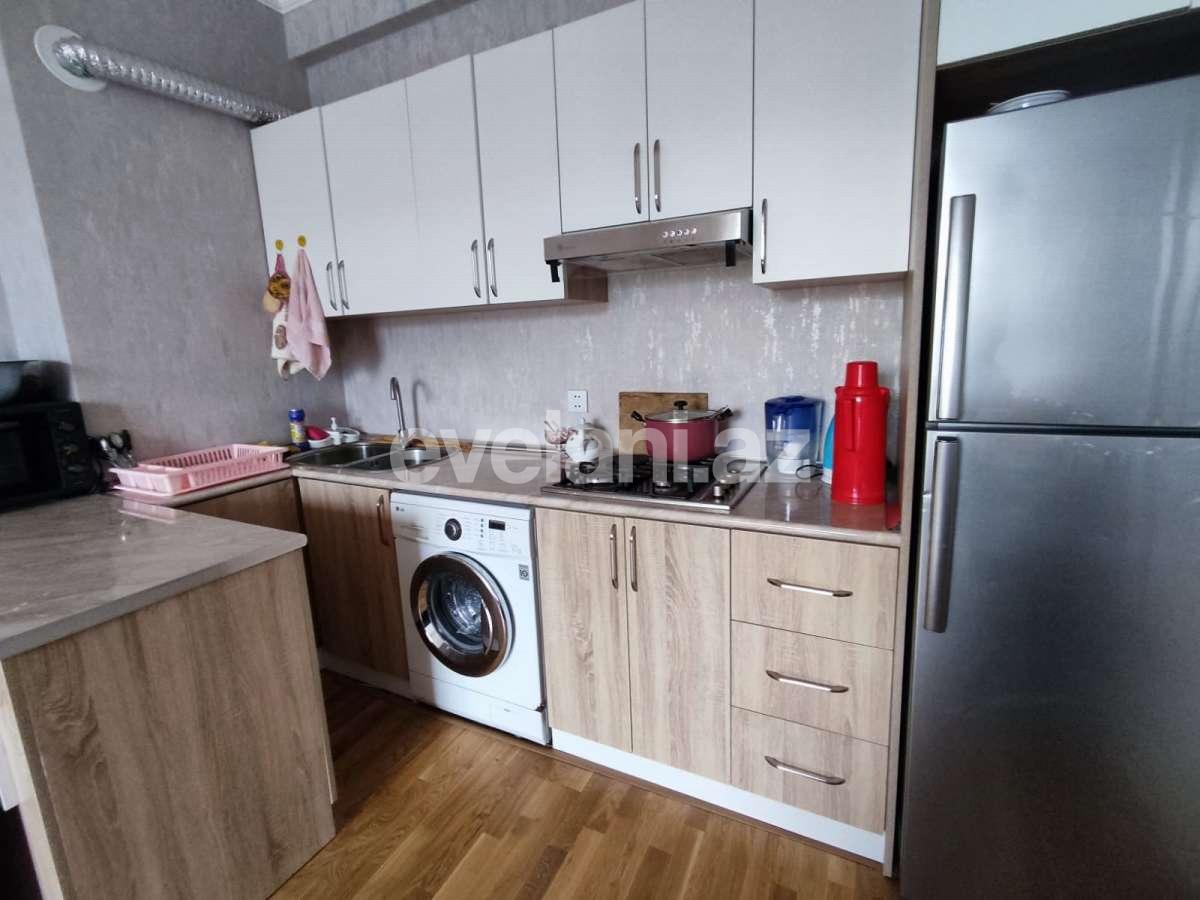 Satılır, yeni tikili, 3 otaqlı, 70 m², Bakı, Nizami r, Qara Qarayev m.