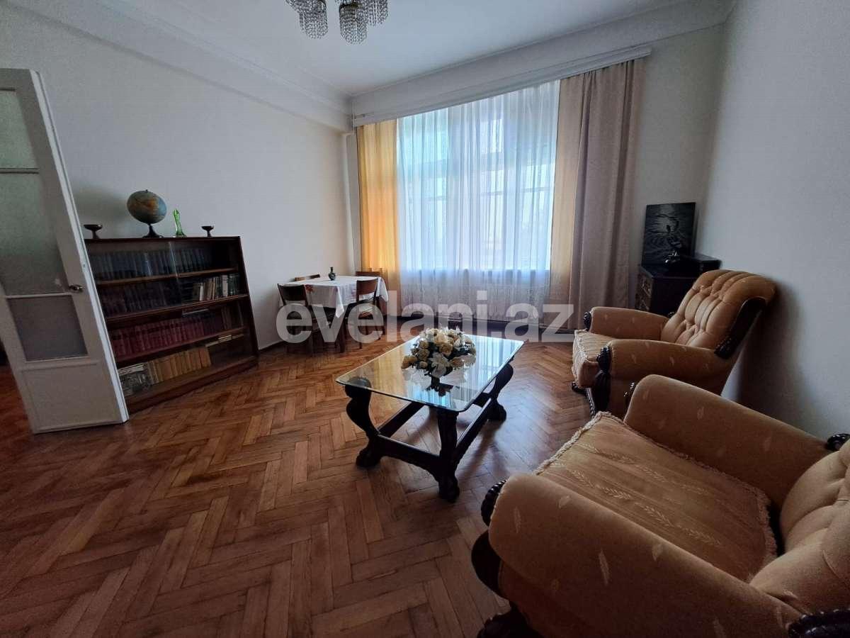 Kirayə verilir, köhnə tikili, 3 otaqlı, 80 m², Bakı, Səbail r, İçəri Şəhər m.
