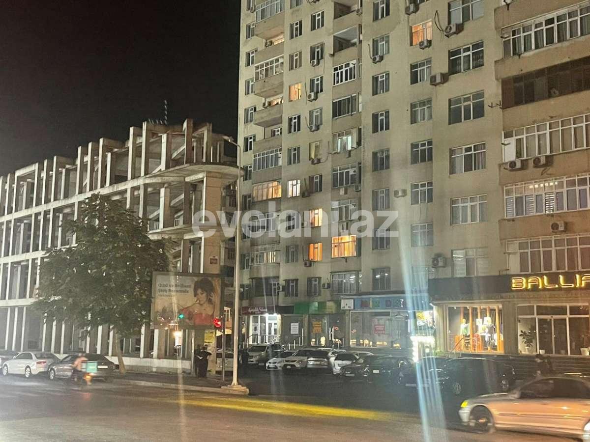 Satılır, yeni tikili, 2 otaqlı, 90 m², Bakı, Binəqədi r, 8-ci mikrorayon q, Azadlıq prospekti m.