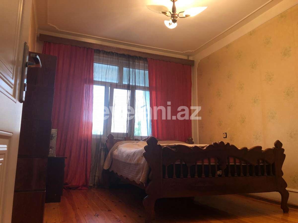 Satılır, köhnə tikili, 5 otaqlı, 109.98 m², Bakı, Suraxanı r, Qaraçuxur q.