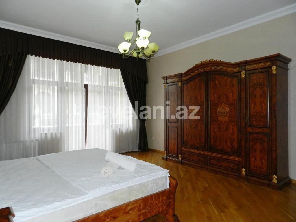 Rent, new building, 4 room, 216 m², Baku, Sabail r, Sahil m.