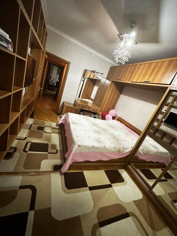 Satılır, köhnə tikili, 3 otaqlı, 80 m², Bakı, Xətai r, Köhnə Günəşli q, Həzi Aslanov m.