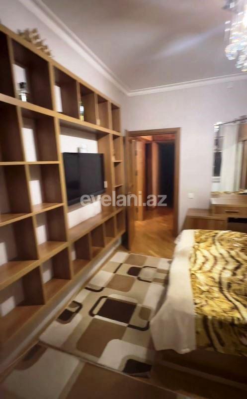 Satılır, köhnə tikili, 3 otaqlı, 80 m², Bakı, Xətai r, Köhnə Günəşli q, Həzi Aslanov m.