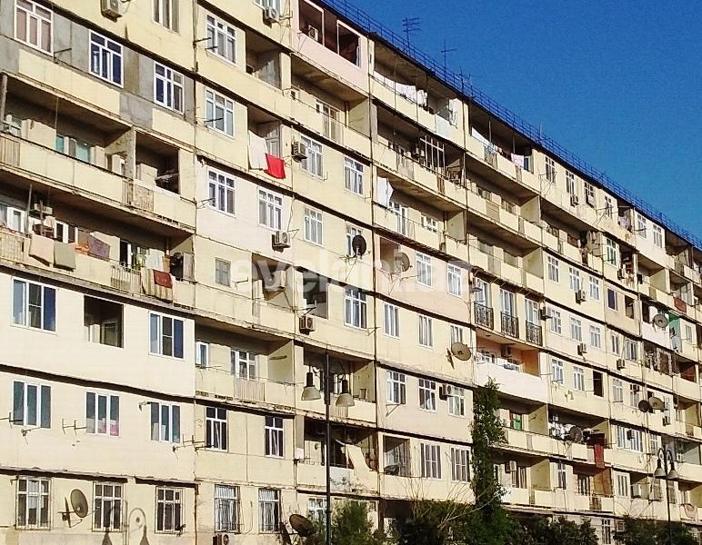 Satılır, köhnə tikili, 3 otaqlı, 80 m², Bakı, Xətai r, Köhnə Günəşli q, Həzi Aslanov m.