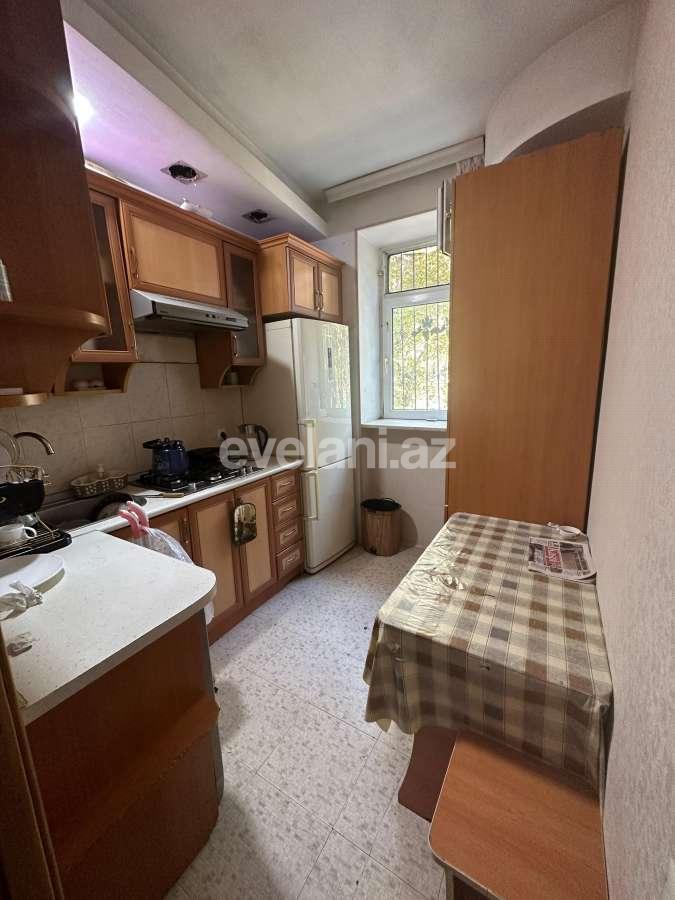 Продаётся, вторичка, 3-комнаты, 65 m², Баку, Ясамальский r, Элмляр Академиясы m.