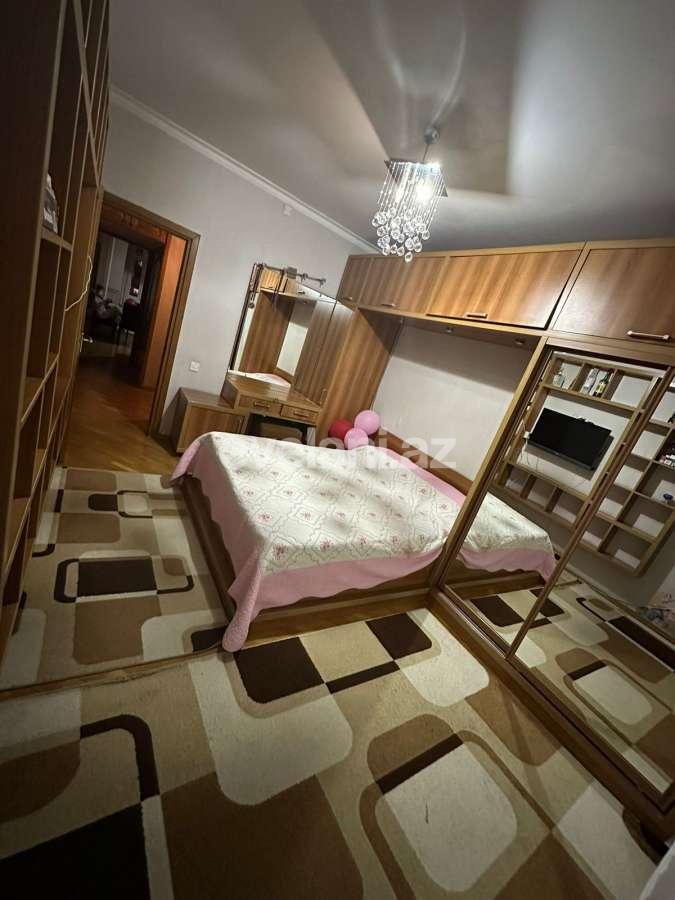 Satılır, köhnə tikili, 3 otaqlı, 80 m², Bakı, Xətai r, Köhnə Günəşli q, Həzi Aslanov m.