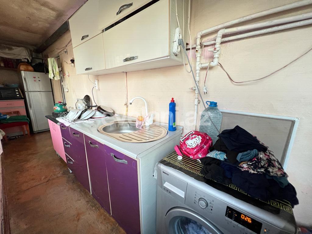 Sale, old building, 4 room, 90 m², Baku, Surakhani r, Yeni Guneshli d, Khalglar Doslugu m.