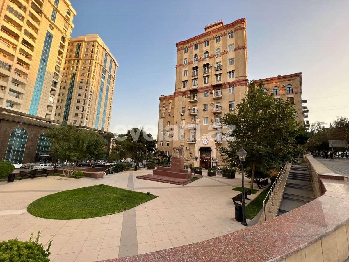 Sale, old building, 2 room, 63.6 m², Baku, Yasamal r, Nizami m.