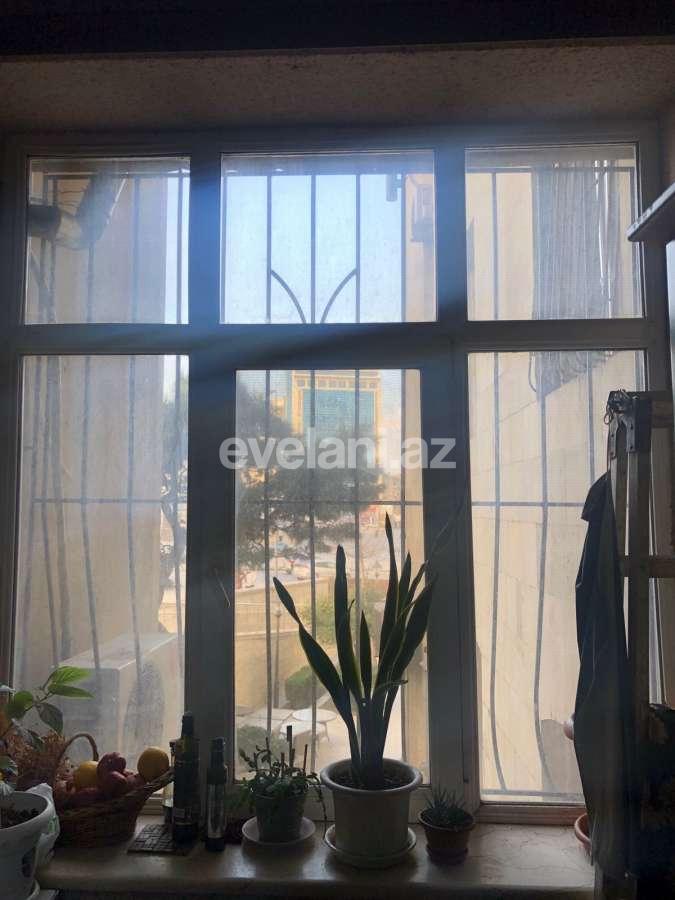 Sale, old building, 2 room, 63.6 m², Baku, Yasamal r, Nizami m.