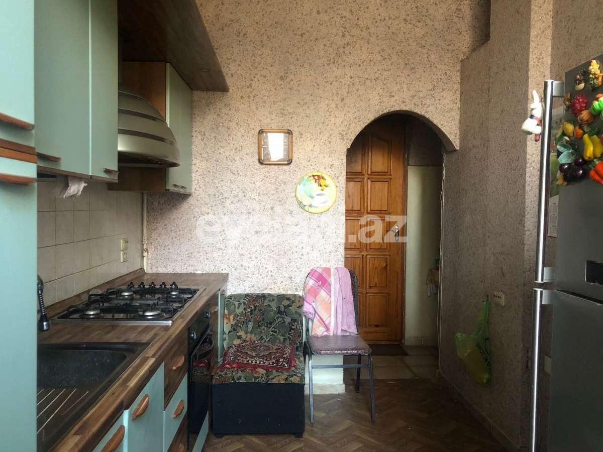 Sale, old building, 2 room, 63.6 m², Baku, Yasamal r, Nizami m.