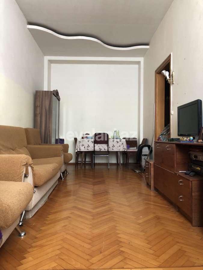 Sale, old building, 2 room, 63.6 m², Baku, Yasamal r, Nizami m.