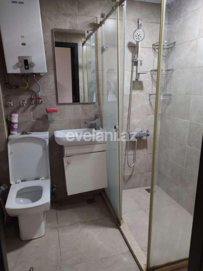 Satılır, köhnə tikili, 3 otaqlı, 69.99 m², Bakı, Yasamal r, İnşaatçılar m.