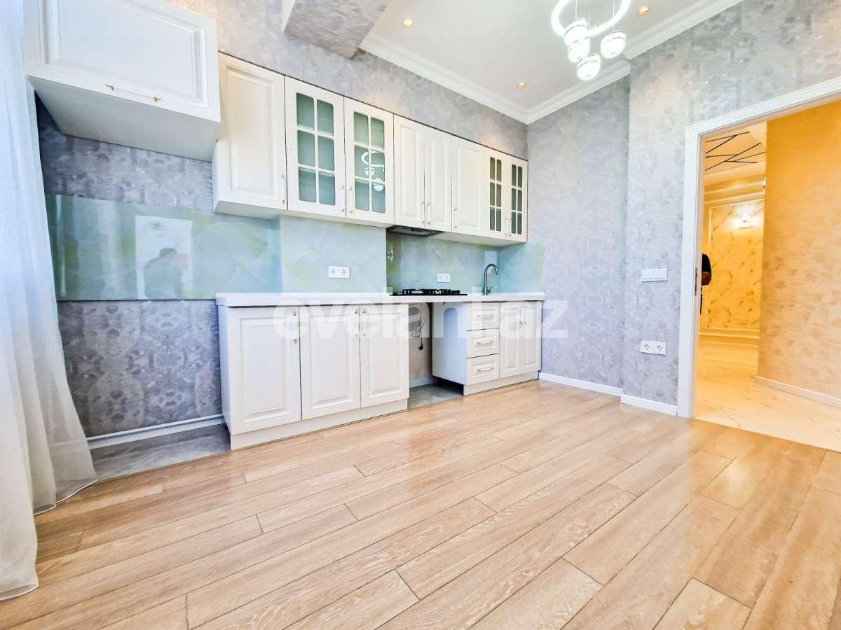 Satılır, yeni tikili, 2 otaqlı, 65 m², Bakı, Nizami r, Qara Qarayev m.