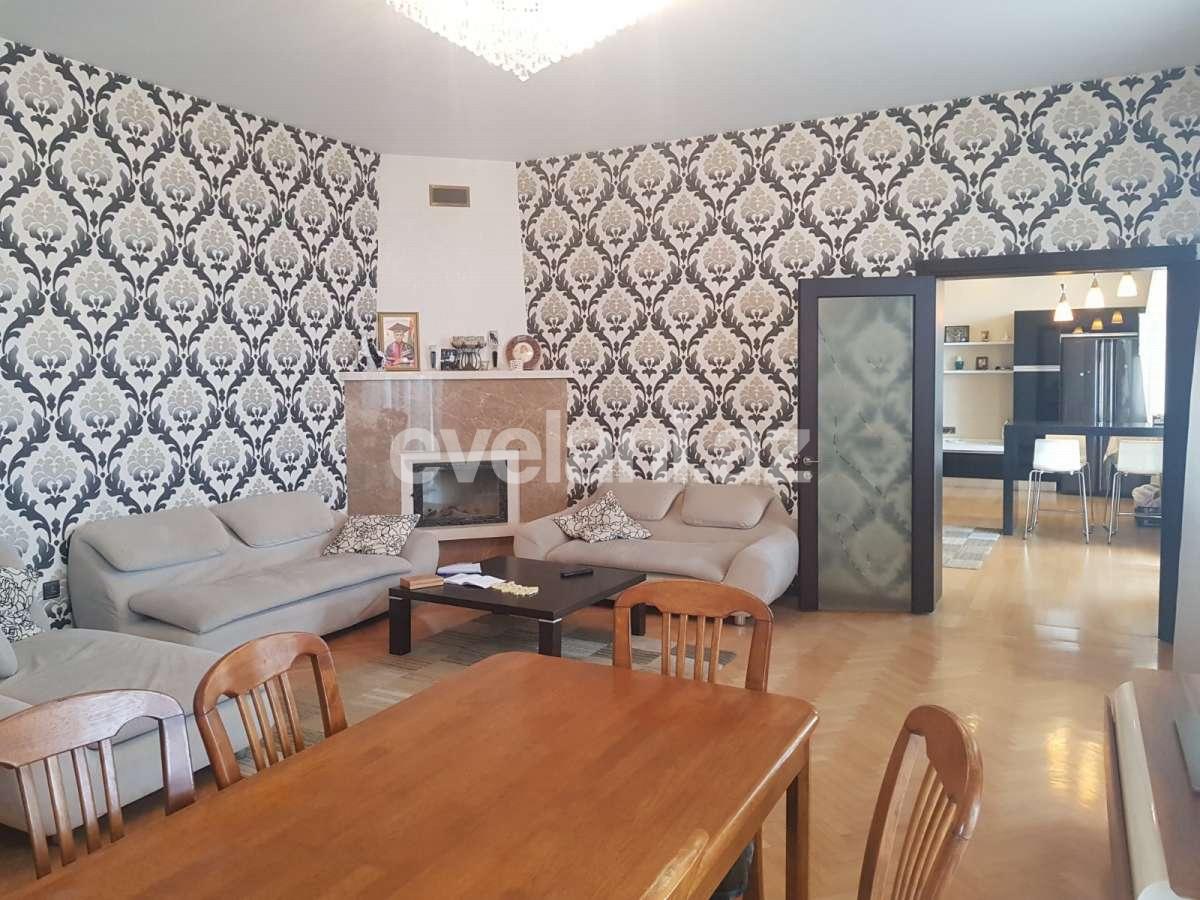 Satılır, köhnə tikili, 5 otaqlı, 200 m², Bakı, Yasamal r.