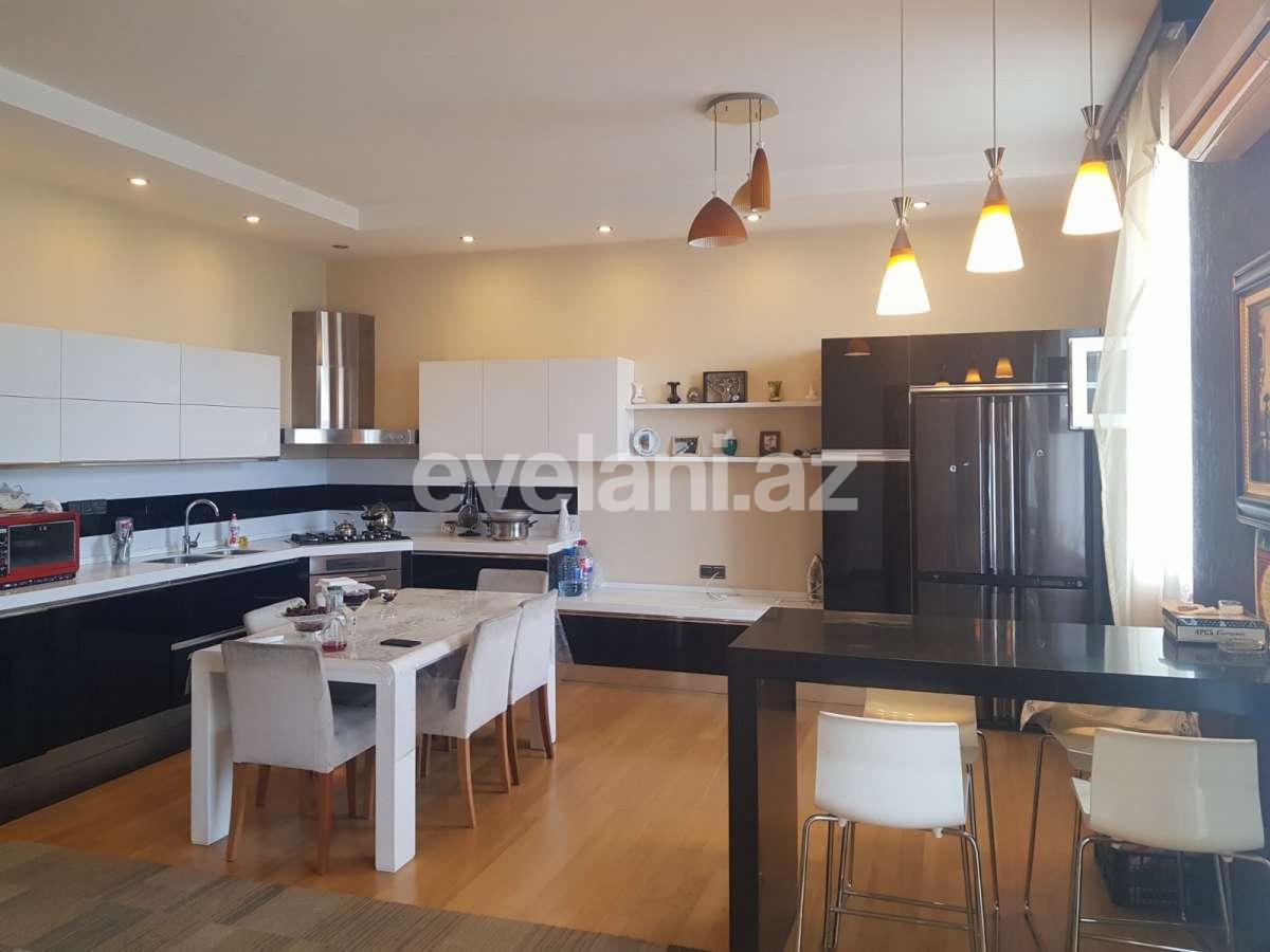 Satılır, köhnə tikili, 5 otaqlı, 200 m², Bakı, Yasamal r.