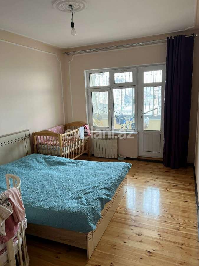 Satılır, köhnə tikili, 3 otaqlı, 80 m², Bakı, Xətai r, Həzi Aslanov m.