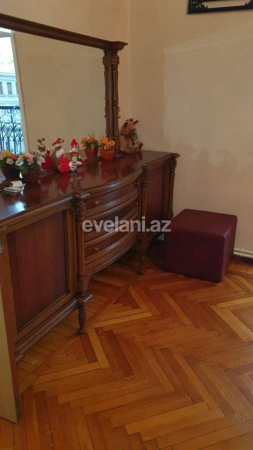 Kirayə verilir, köhnə tikili, 2 otaqlı, 90 m², Bakı, Nəsimi r, Sahil m.