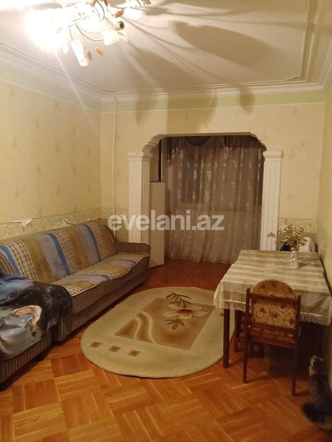 Kirayə verilir, köhnə tikili, 2 otaqlı, 42 m², Bakı, Binəqədi r, 7-ci mikrorayon q, Azadlıq prospekti m.