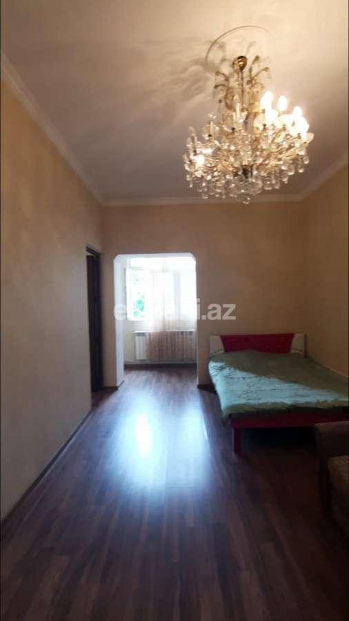 Satılır, köhnə tikili, 1 otaqlı, 34.99 m², Bakı, Nizami r, Qara Qarayev m.