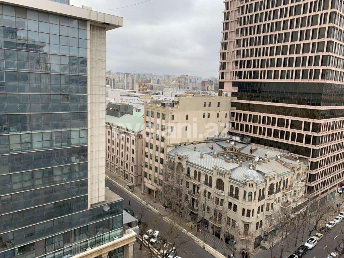 Kirayə verilir, yeni tikili, 3 otaqlı, 130 m², Bakı, Səbail r, Sahil m.