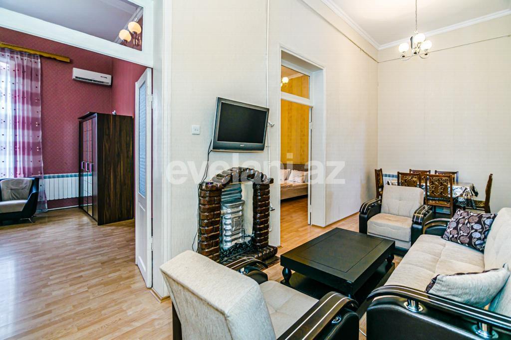 Sale, old building, 3 room, 100 m², Baku, Sabail r.
