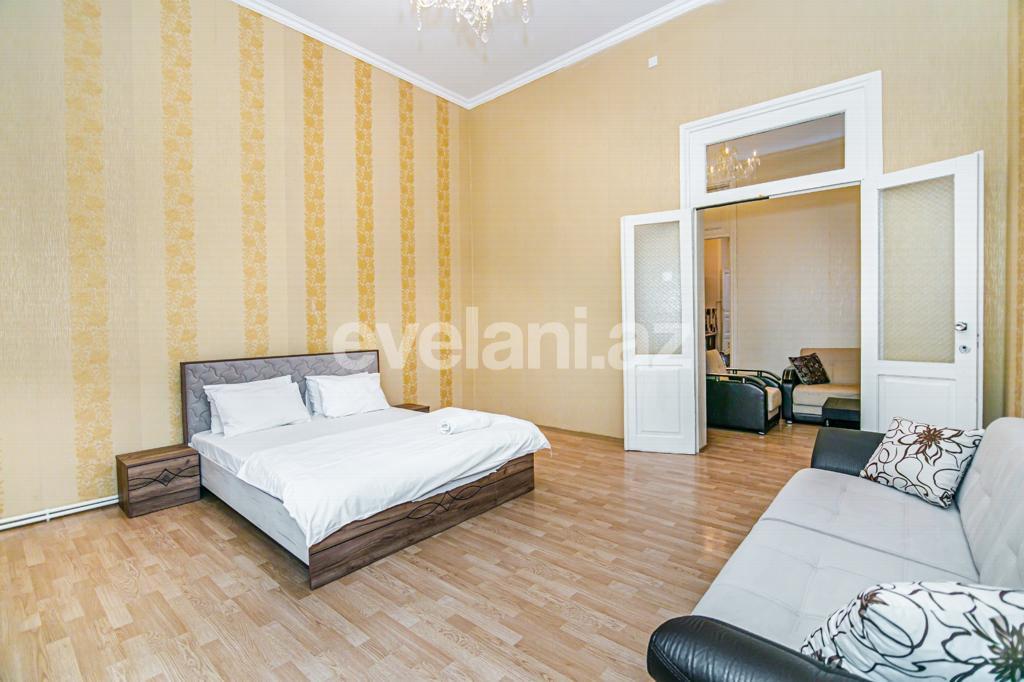 Sale, old building, 3 room, 100 m², Baku, Sabail r.