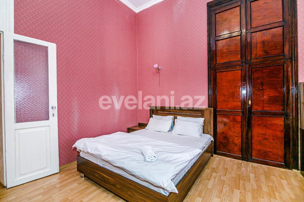 Sale, old building, 3 room, 100 m², Baku, Sabail r.