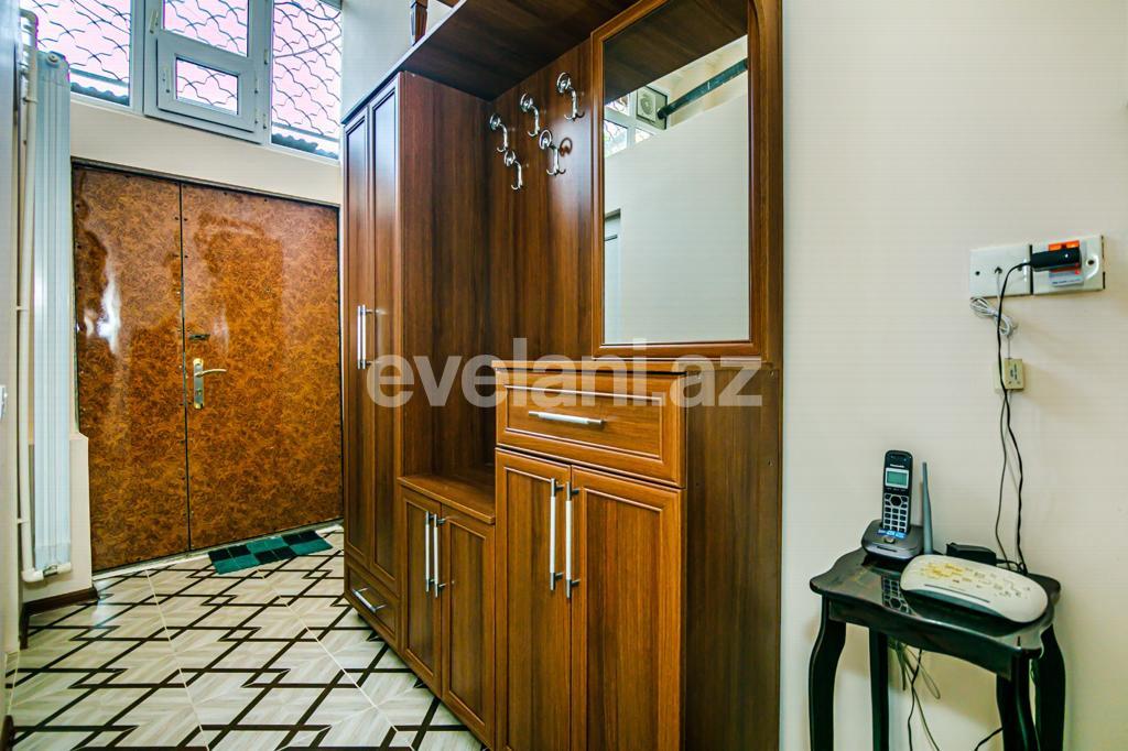 Sale, old building, 3 room, 100 m², Baku, Sabail r.