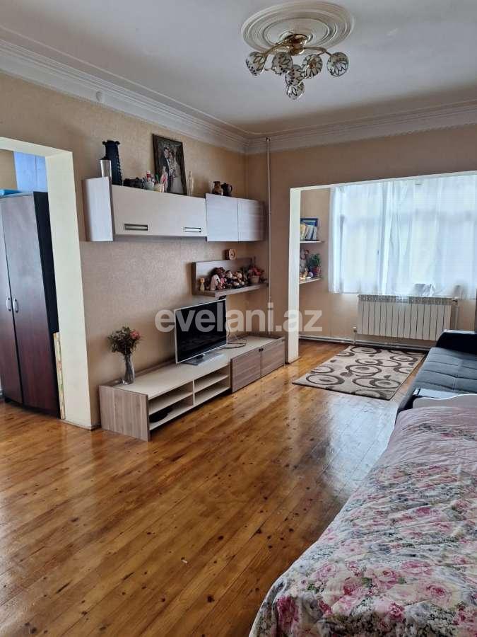 Satılır, köhnə tikili, 2 otaqlı, 65 m², Bakı, Xətai r, Həzi Aslanov m.