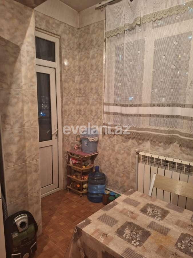 Satılır, köhnə tikili, 2 otaqlı, 65 m², Bakı, Xətai r, Həzi Aslanov m.