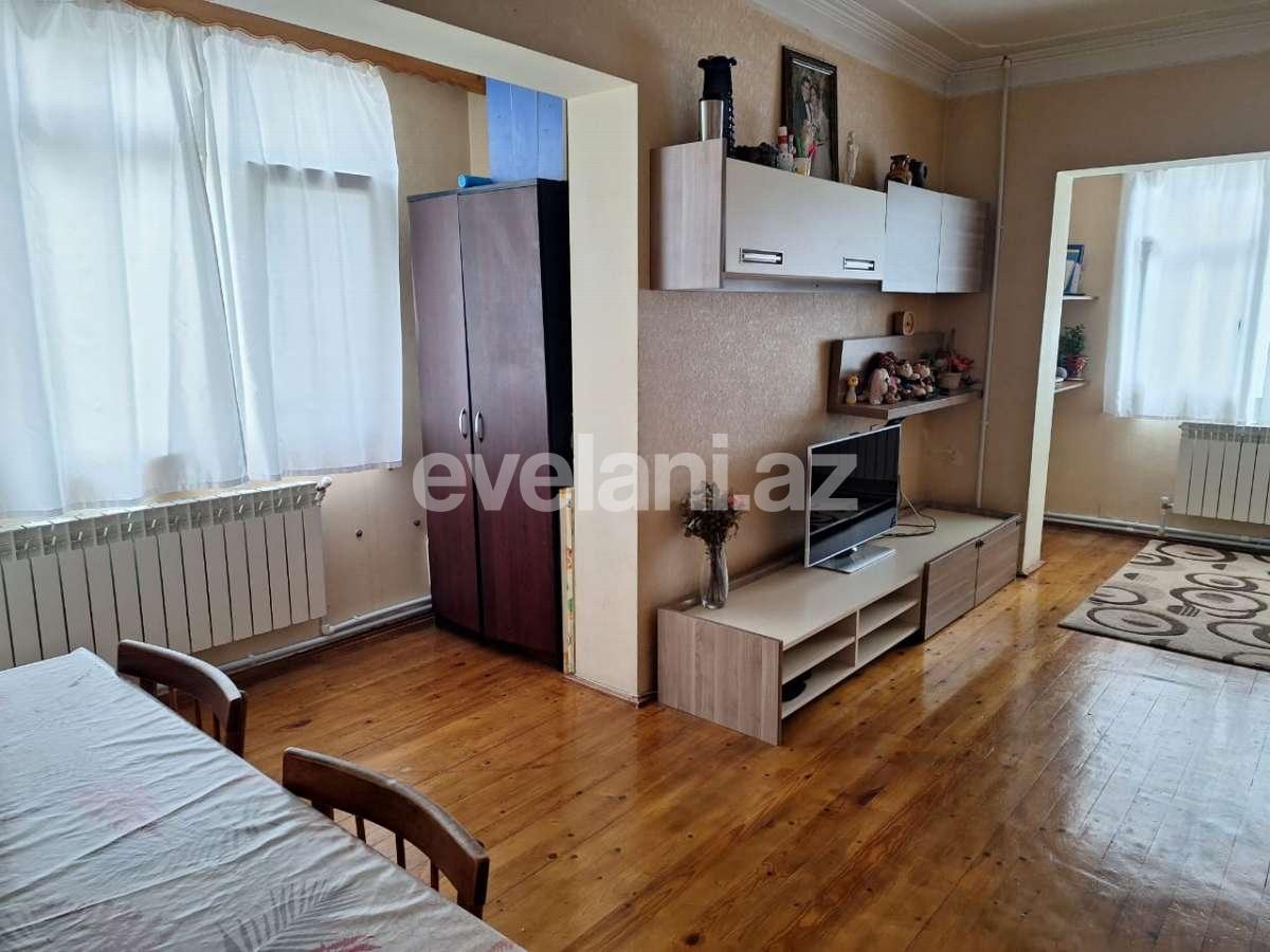 Satılır, köhnə tikili, 2 otaqlı, 65 m², Bakı, Xətai r, Həzi Aslanov m.
