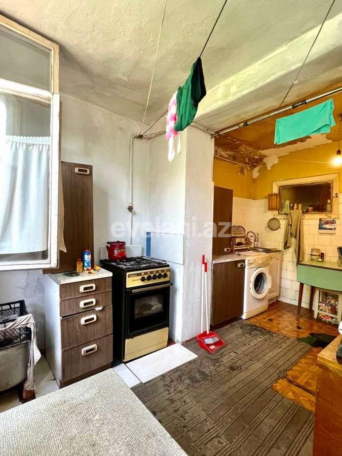 Sale, old building, 3 room, 85 m², Baku, Yasamal r, Elmlar Akademiyası m.