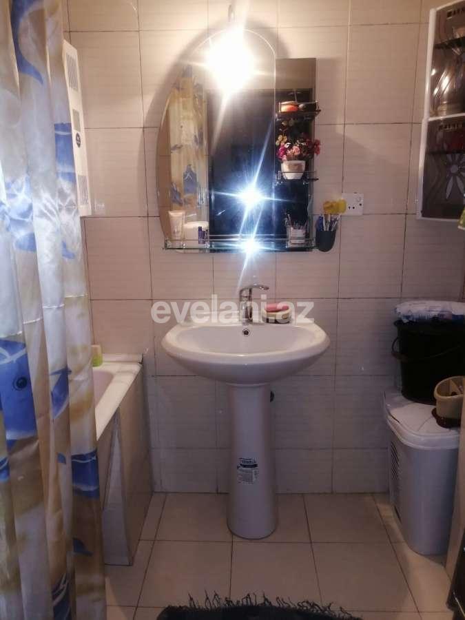 Satılır, köhnə tikili, 3 otaqlı, 70 m², Bakı, Yasamal r, Elmlər Akademiyası m.