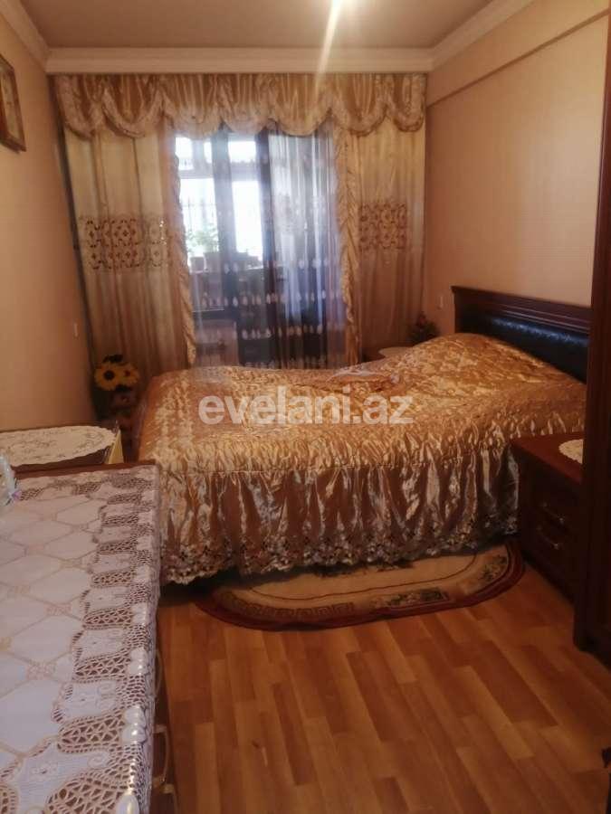 Satılır, köhnə tikili, 3 otaqlı, 70 m², Bakı, Yasamal r, Elmlər Akademiyası m.