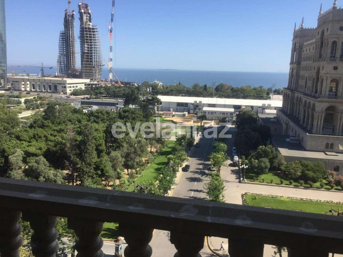 Сдаётся, вторичка, 4-комнаты, 186 m², Баку, Насиминский r, 28 мая m.