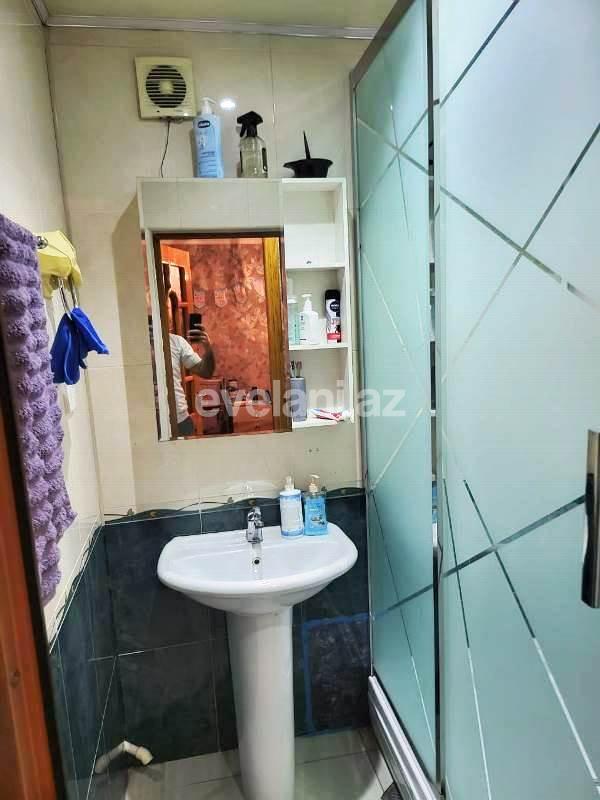 Sale, old building, 3 room, 75 m², Baku, Khatai r, Ahmedli d, Hazi Aslanov m.