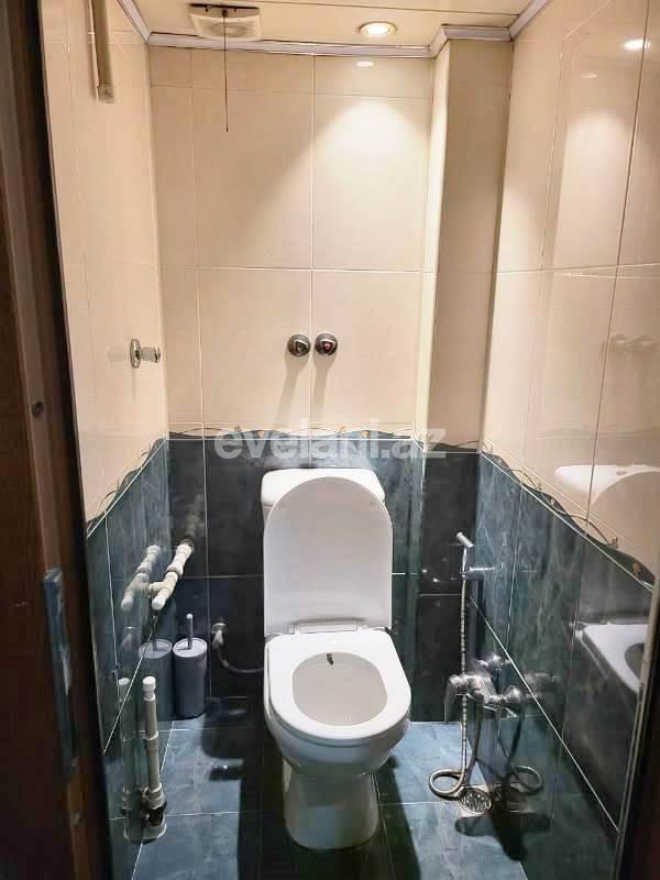 Sale, old building, 3 room, 75 m², Baku, Khatai r, Ahmedli d, Hazi Aslanov m.