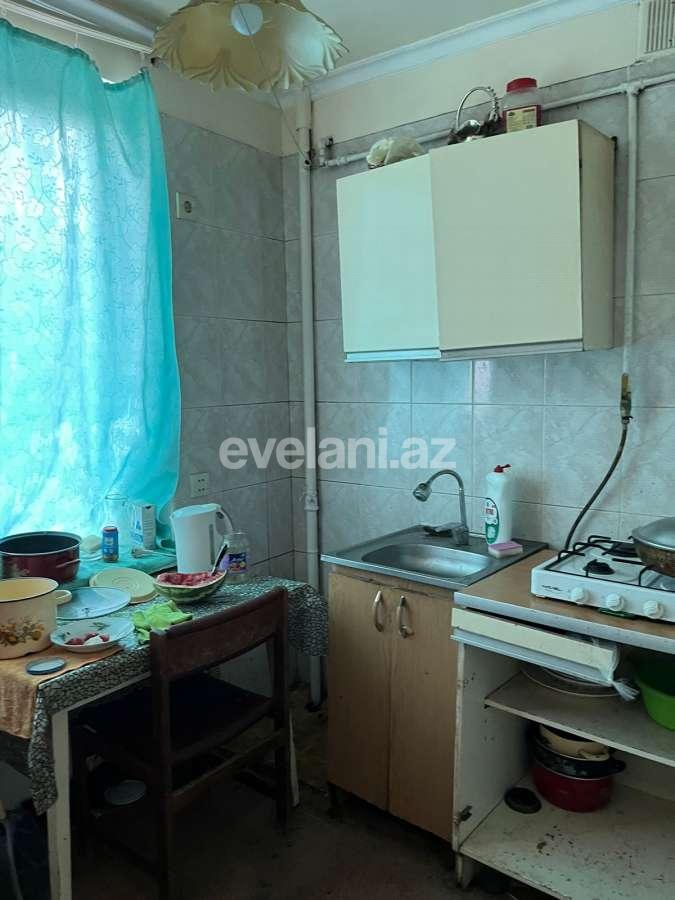Satılır, köhnə tikili, 1 otaqlı, 35 m², Bakı, Yasamal r, Elmlər Akademiyası m.