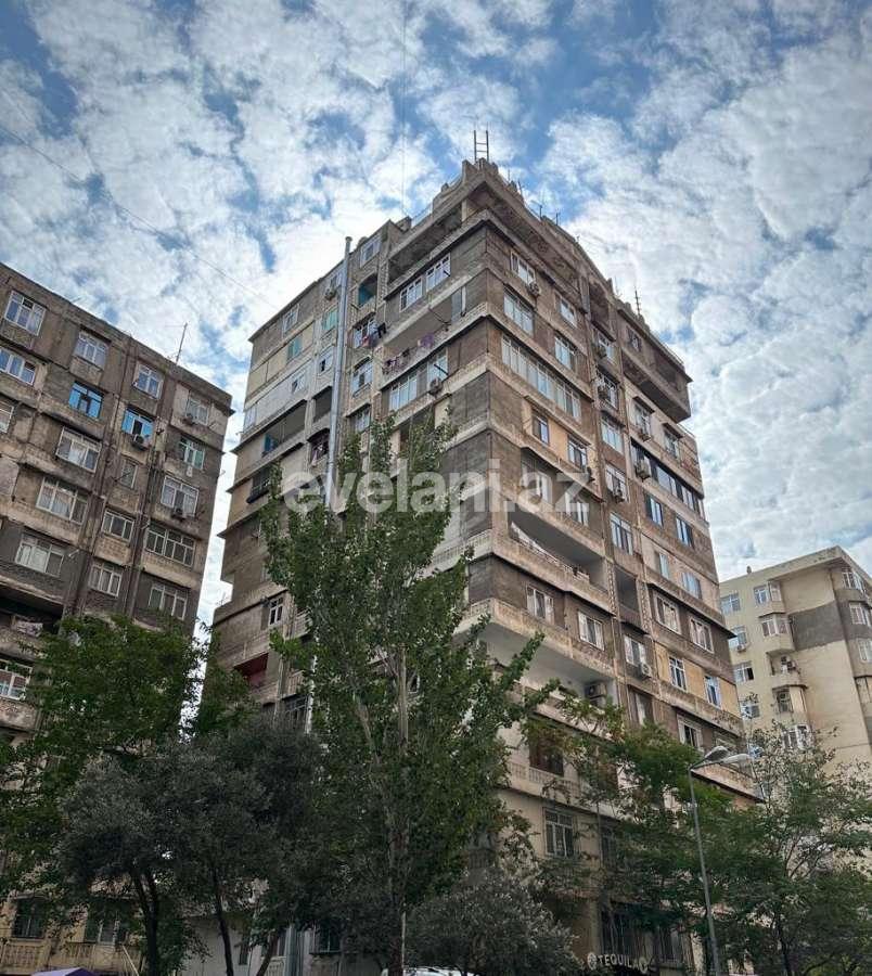 Kirayə verilir, köhnə tikili, 3 otaqlı, 86 m², Bakı, Binəqədi r, 8-ci mikrorayon q, Azadlıq prospekti m.