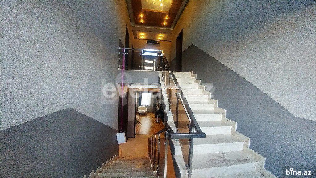 Kirayə verilir, həyət evi / bağ, 4 otaqlı, 500 m², Bakı, Səbail r, Badamdar q.