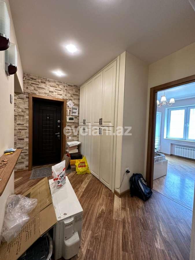 Продаётся, вторичка, 4-комнаты, 100 m², Баку, Ясамальский r, Элмляр Академиясы m.