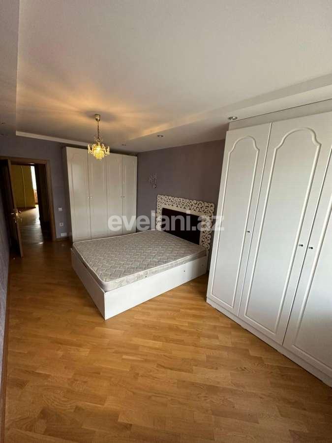 Продаётся, вторичка, 4-комнаты, 100 m², Баку, Ясамальский r, Элмляр Академиясы m.