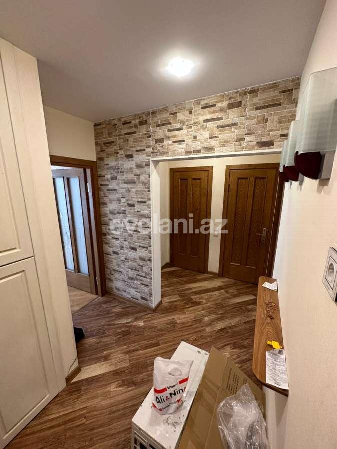 Продаётся, вторичка, 4-комнаты, 100 m², Баку, Ясамальский r, Элмляр Академиясы m.