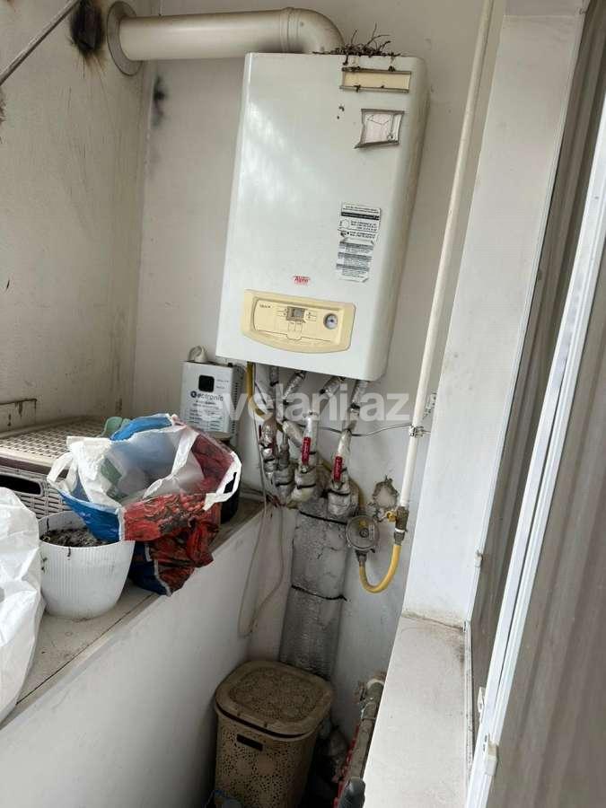 Продаётся, вторичка, 4-комнаты, 100 m², Баку, Ясамальский r, Элмляр Академиясы m.