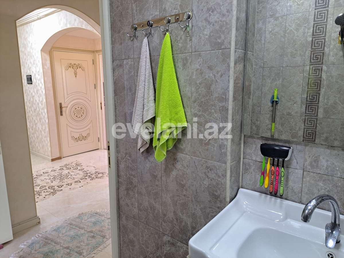 Satılır, köhnə tikili, 3 otaqlı, 71 m², Bakı, Xətai r, Xalqlar Dostluğu m.