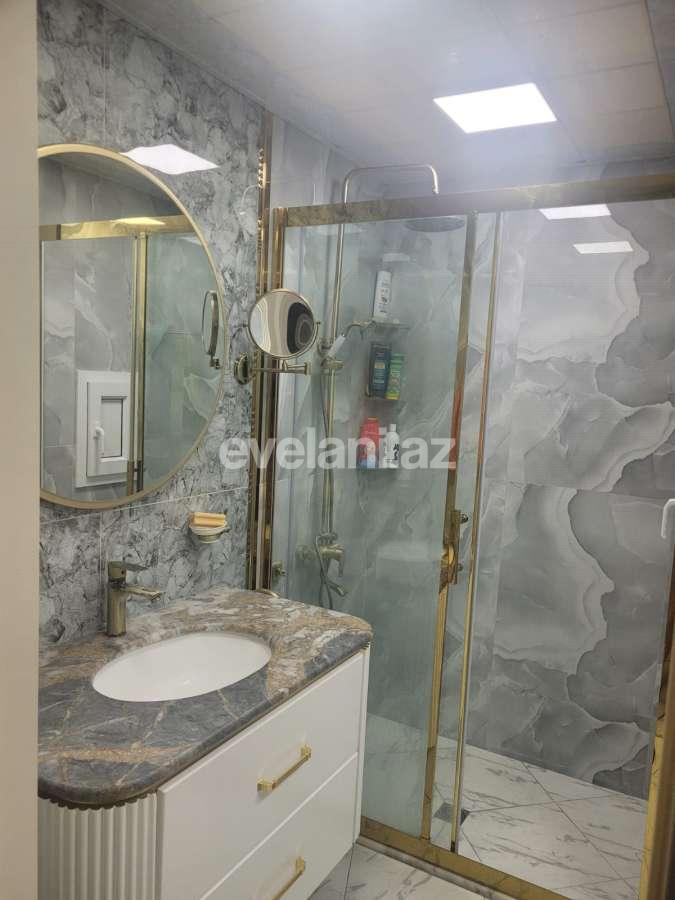 Satılır, köhnə tikili, 4 otaqlı, 150 m², Bakı, Binəqədi r, 9-cu mikrorayon q.