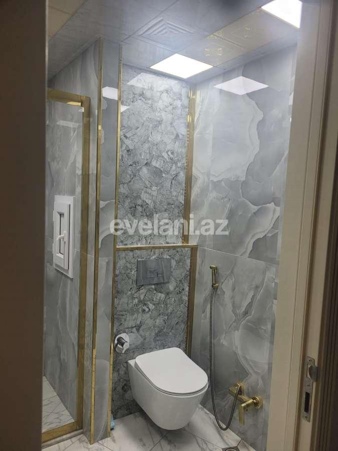 Satılır, köhnə tikili, 4 otaqlı, 150 m², Bakı, Binəqədi r, 9-cu mikrorayon q.