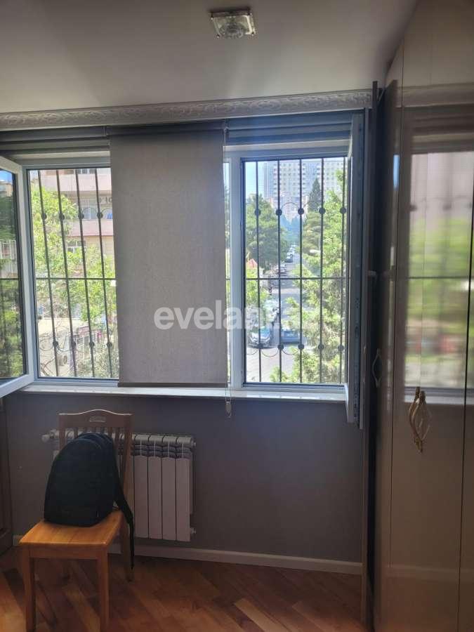 Satılır, köhnə tikili, 4 otaqlı, 150 m², Bakı, Binəqədi r, 9-cu mikrorayon q.