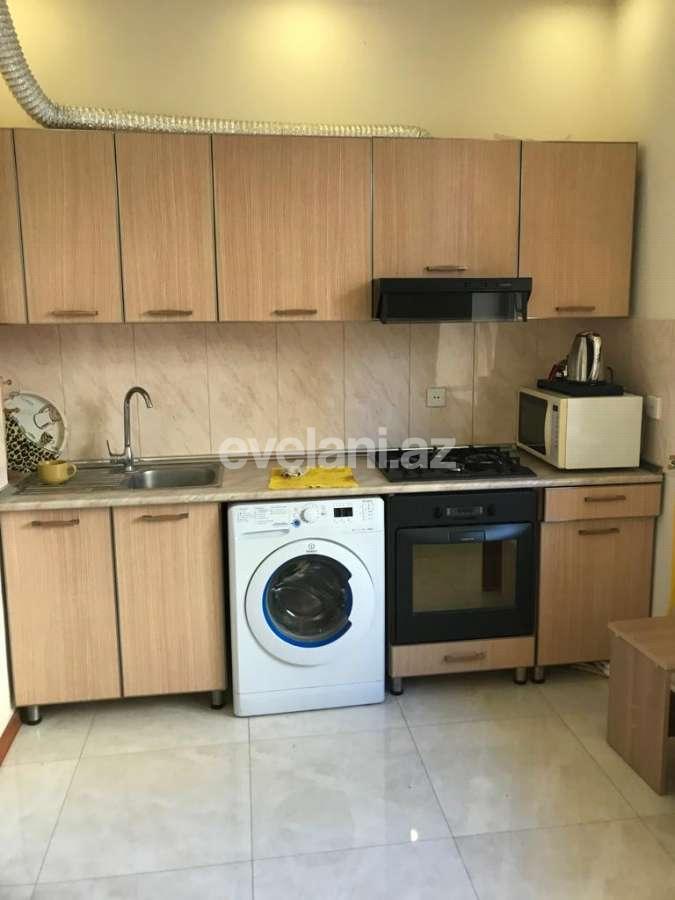 Kirayə verilir, yeni tikili, 2 otaqlı, 81 m², Bakı, Nəsimi r, 28 may m.